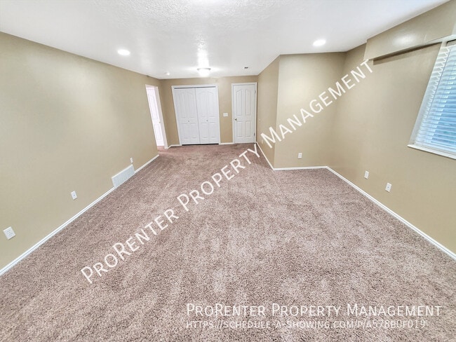 Building Photo - 1488 Earl Cir