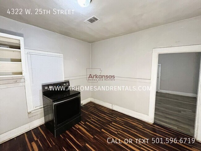 Building Photo - 4322 W 25th St