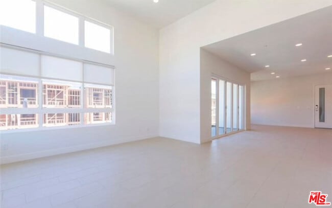 Building Photo - 12642 Sandhill Ln