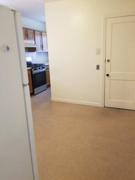 Building Photo - 53A Magnolia St