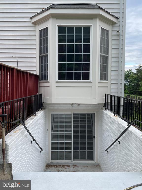 Building Photo - 2775 Burrough Hill Ln