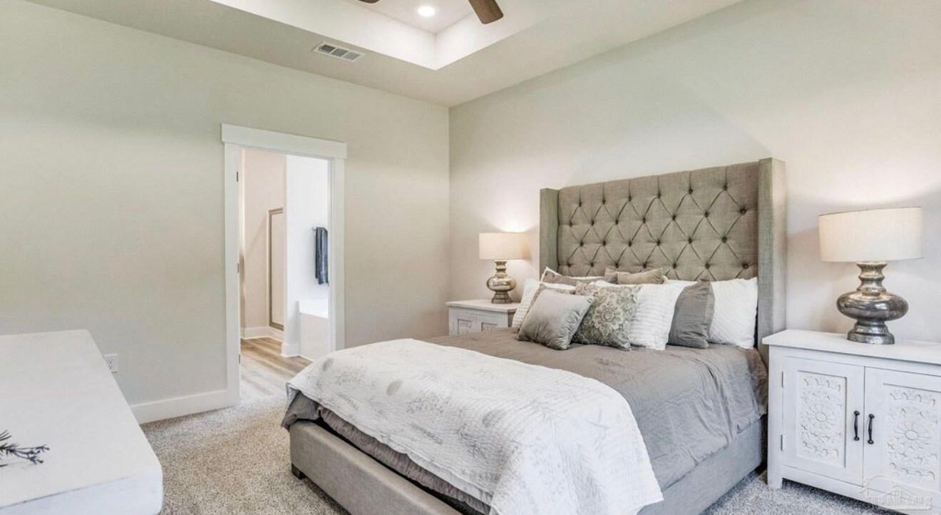 Building Photo - 5832 Sargassum Ln