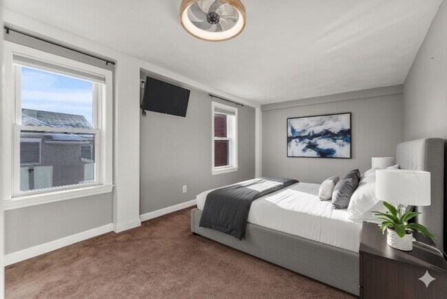 Building Photo - 12 Wright St