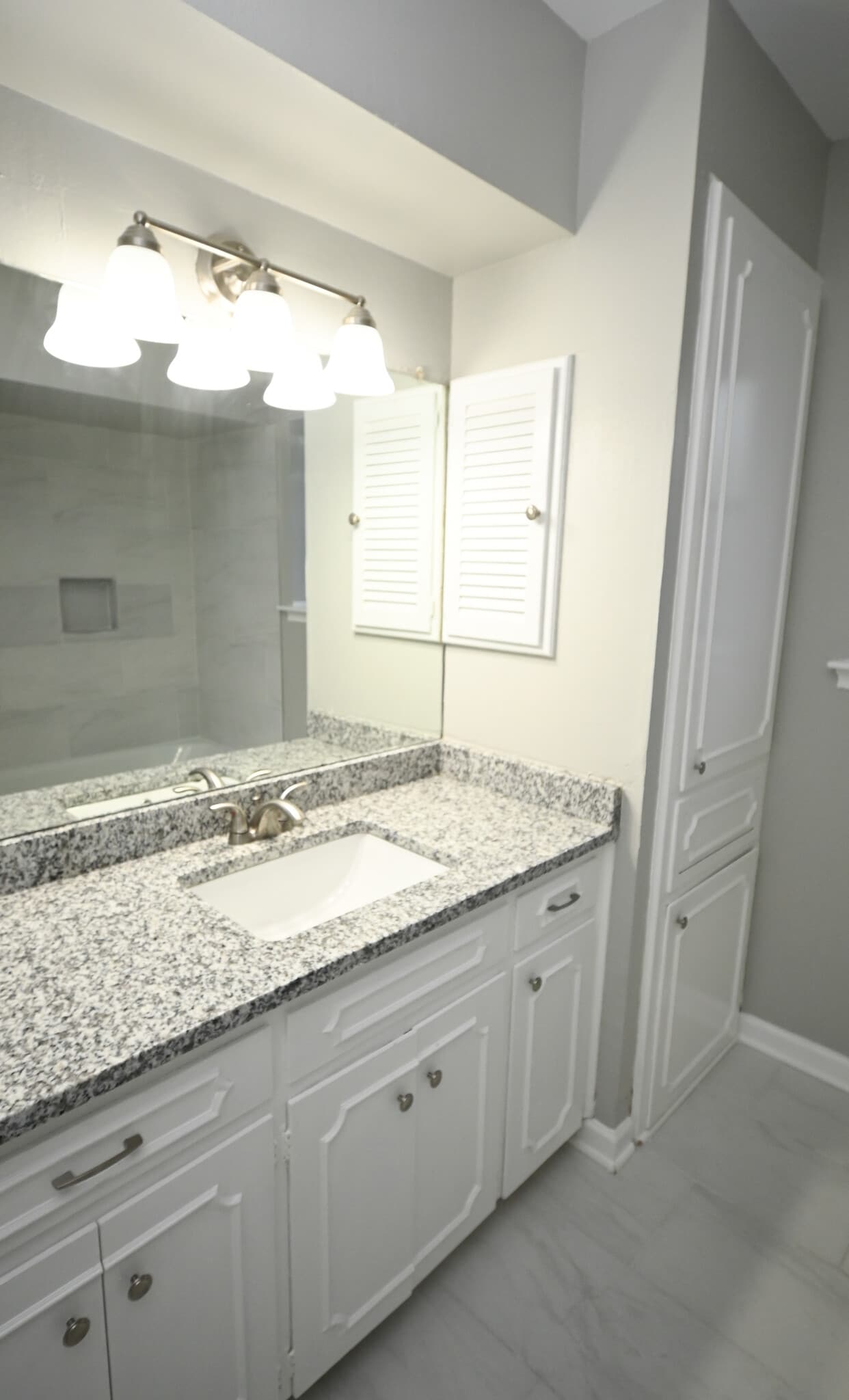 Bathroom 5 - 3730 Fairfield Ave