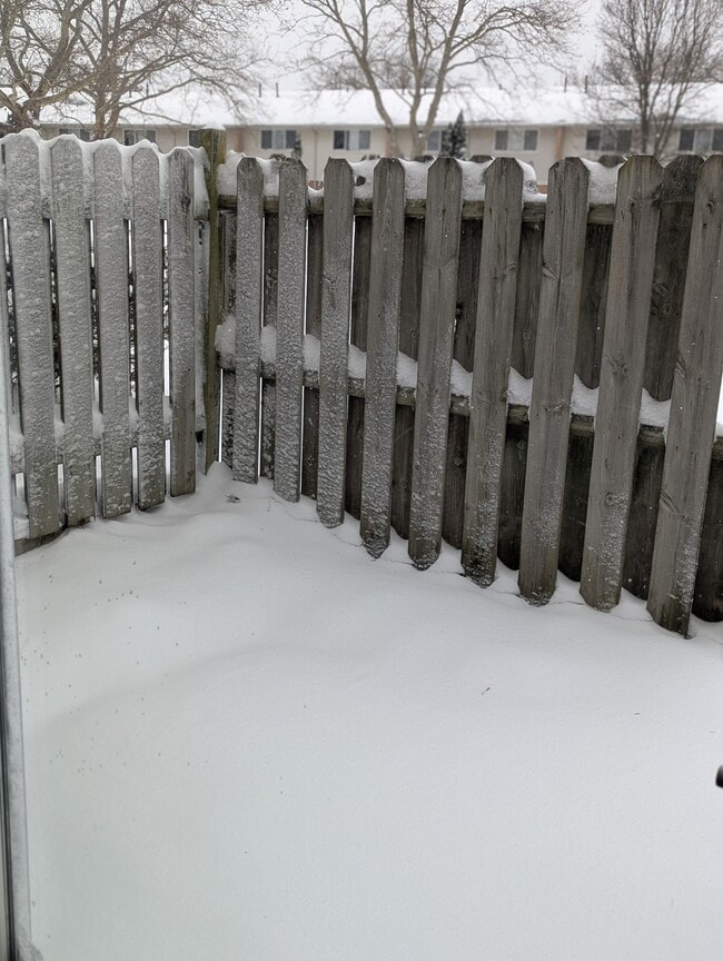 Building Photo - 3403 Kenbrooke Ct