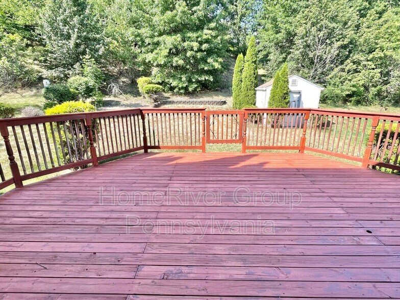 Building Photo - 304 Moosehead Dr