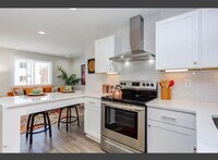 Building Photo - 1309 Hudson Ave