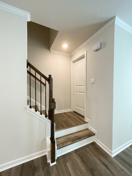 Building Photo - 126 Asland Ln