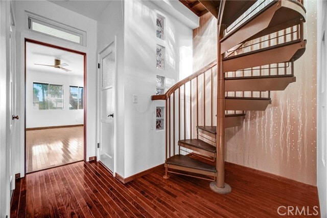 Building Photo - 628 S Irena Ave