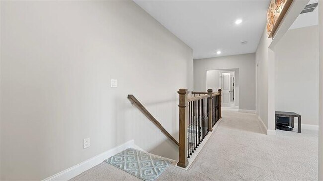 Building Photo - 3860 Oxford Park Ln