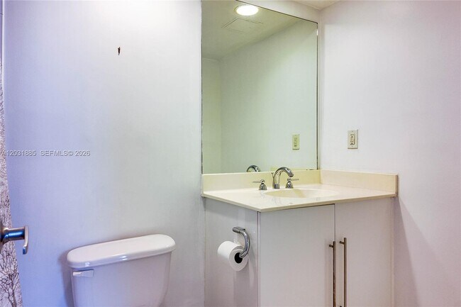 Building Photo - 3000 S Ocean Dr