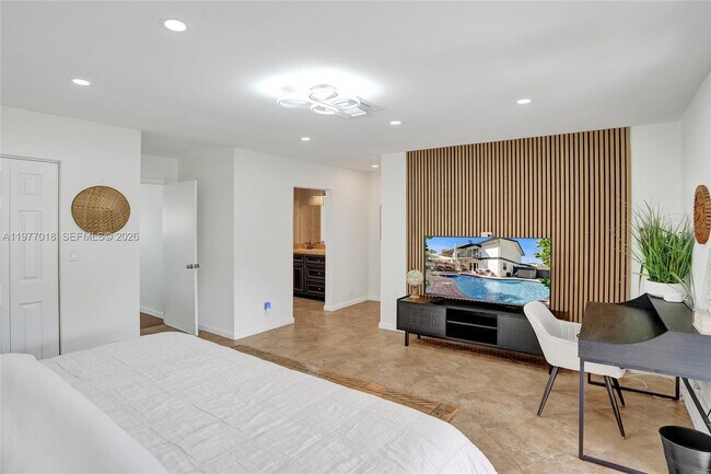 Building Photo - 1844 NE 26th Ave