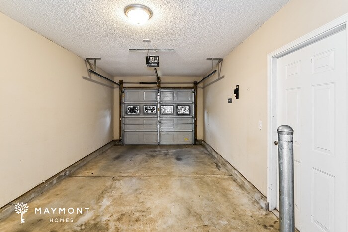 Building Photo - 66 W Killian Station Ct