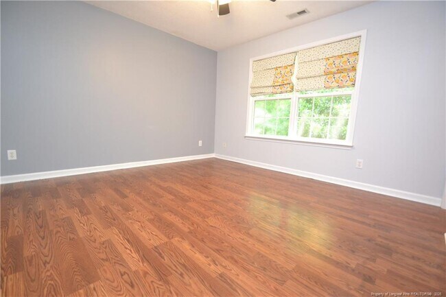 Building Photo - 308 Black Bird Ct