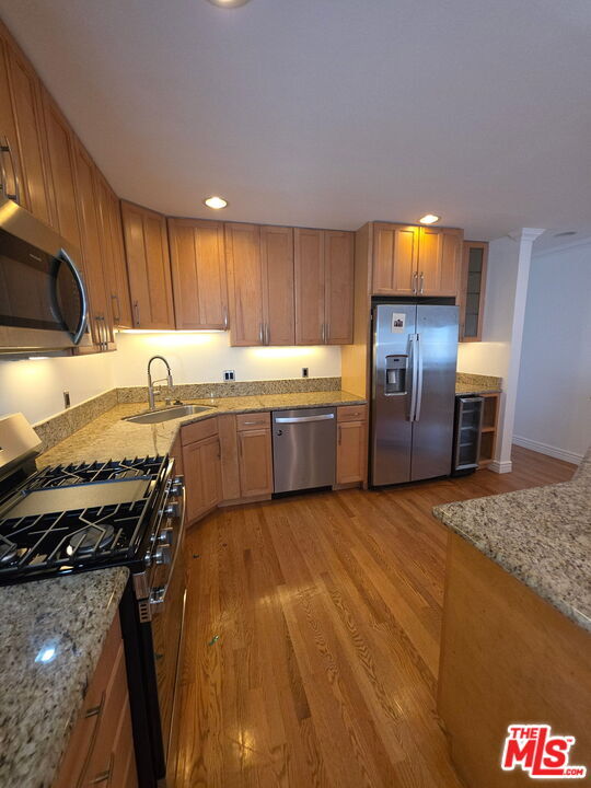 Building Photo - 670 Broadway St