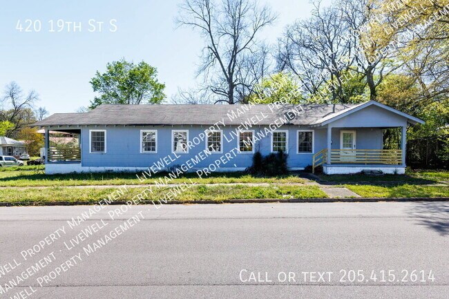 Building Photo - 420 19th St S