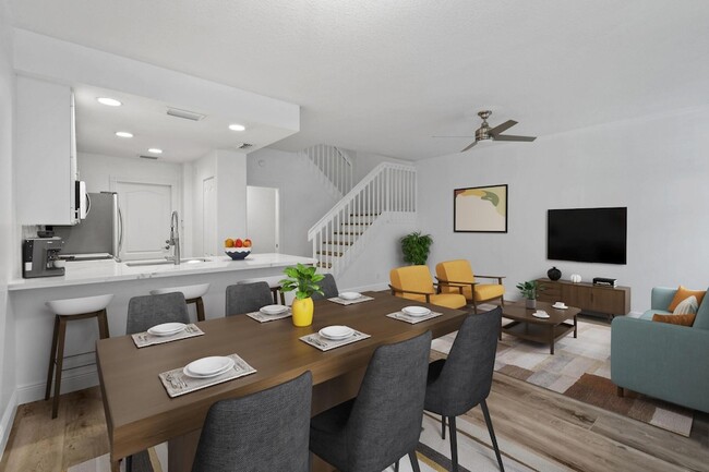 Building Photo - 354 Jacaranda Dr