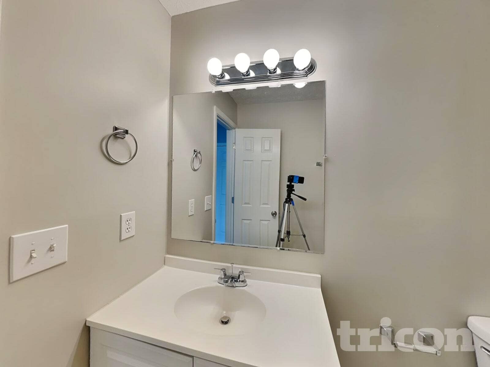 Building Photo - 1567 Kimberly Pl