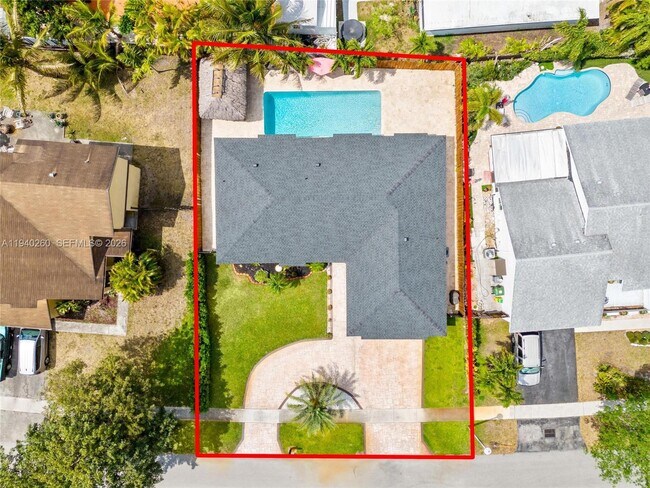 Building Photo - 730 SW 95 Terrace