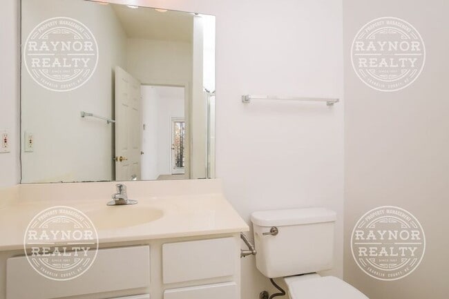 Building Photo - 508 S Person St