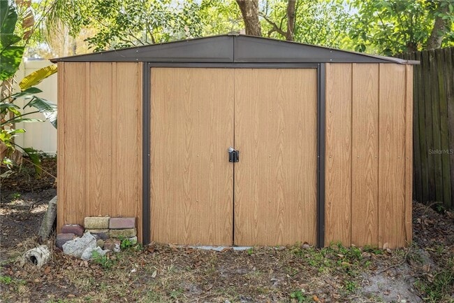 Building Photo - 1209 E Ida St