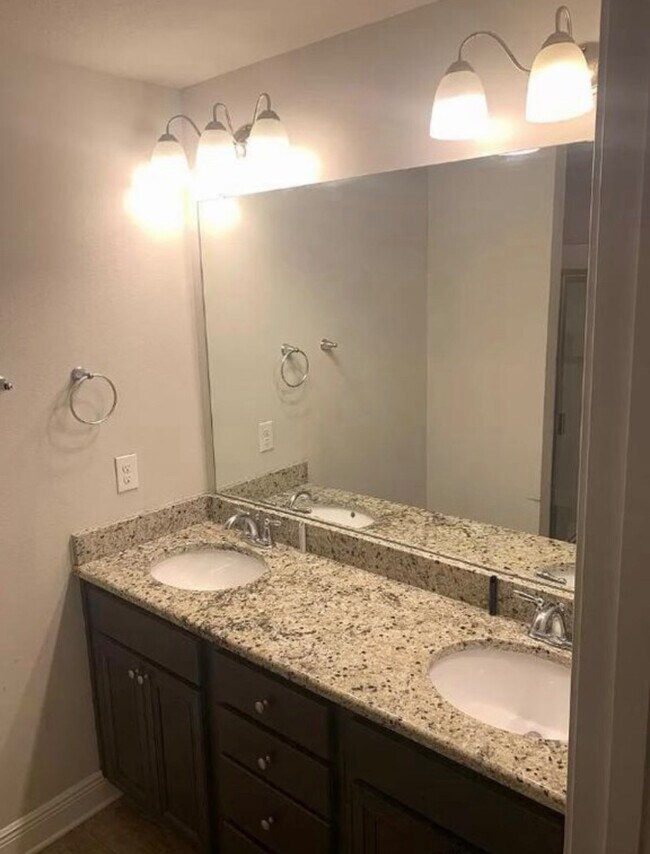 Building Photo - 8843 Brown Pelican Cir