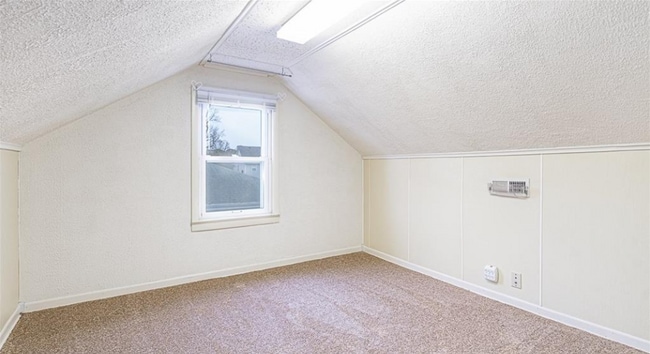Building Photo - 2423 Shafer St