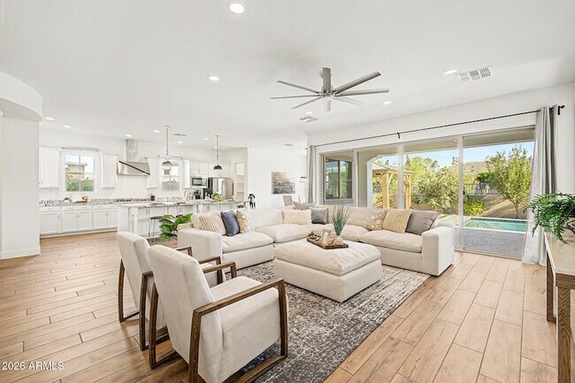 Building Photo - 2083 E Scorpio Pl