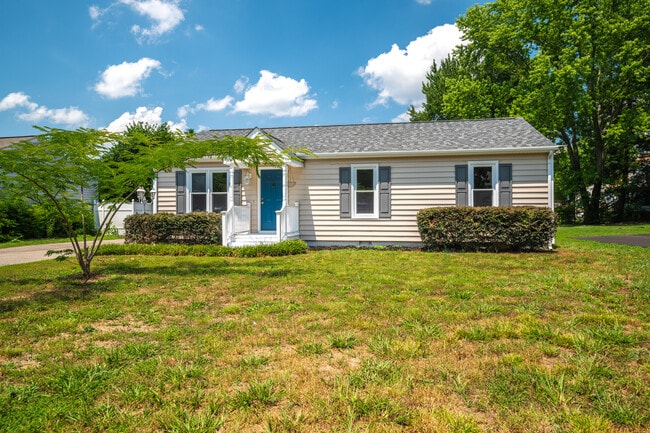 Building Photo - 5712 Sara Kay Dr