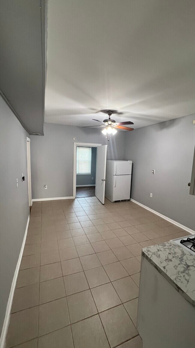 Kitchen - 8835 S Commercial Ave