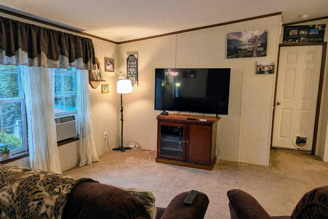 Living Room - 130 Greens Valley Rd