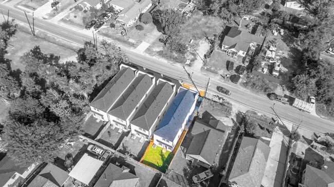 Building Photo - 4008 Bennington St