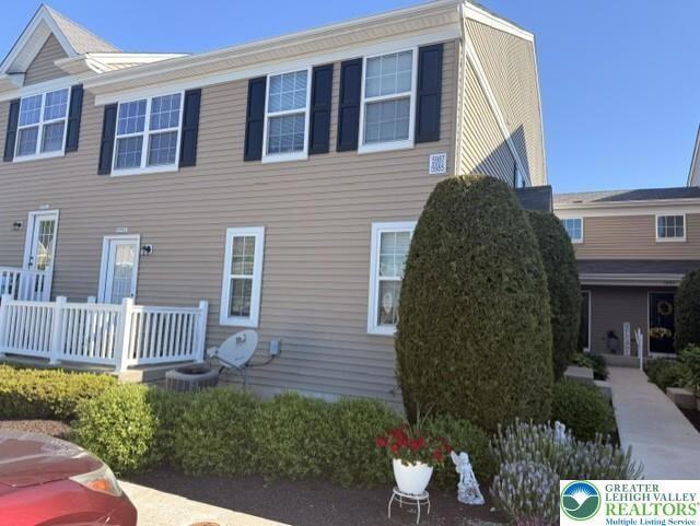 Building Photo - 5985 Valley Forge Dr