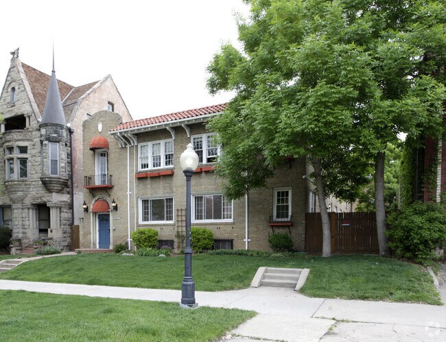 Building Photo - 1528 Emerson St