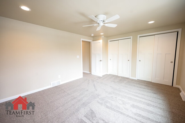 Building Photo - 2022 Terry Ln