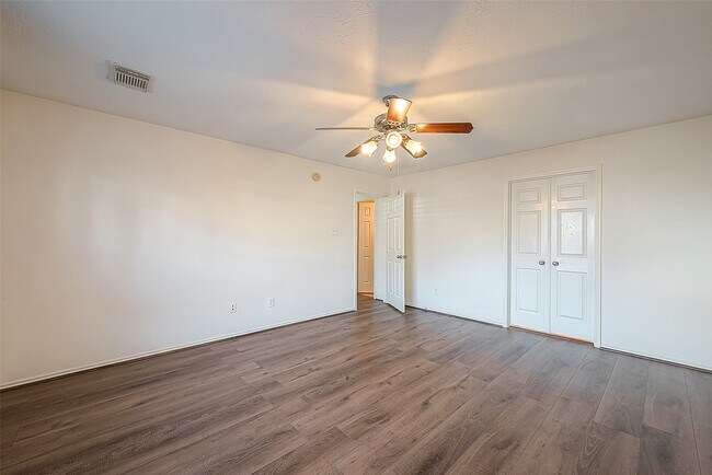 Building Photo - 17210 Double Lilly Dr