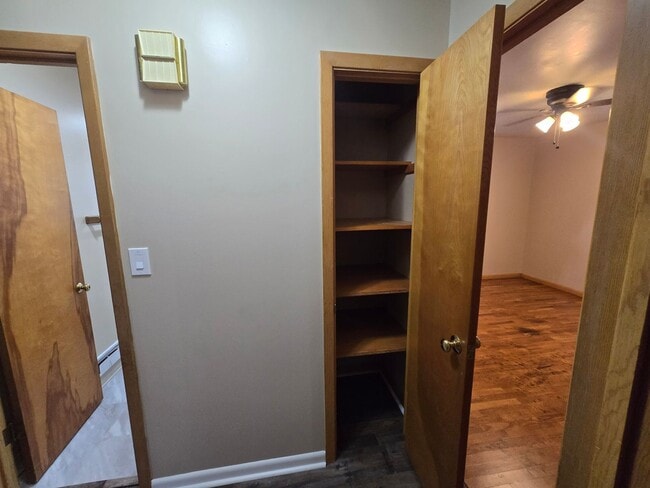 Building Photo - Remodeled 3-4 Br, 2 Bath Ranch style home, fenced in yard, garage, patio, full basement