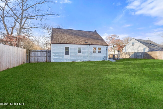 Building Photo - 22 Oak Ridge Pkwy