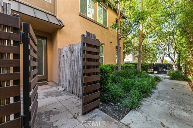 Building Photo - 1528 W Artesia Square