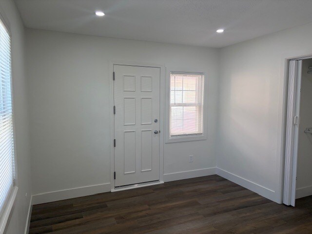 Building Photo - 4131 W 107th St