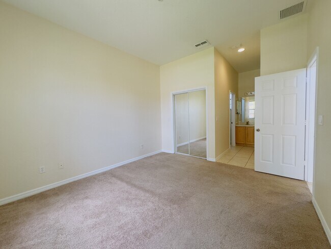 Building Photo - 405 Caraway Dr