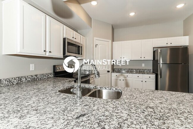 Building Photo - 3 Bedroom Pet-Friendly Home in Jeffersonvi...