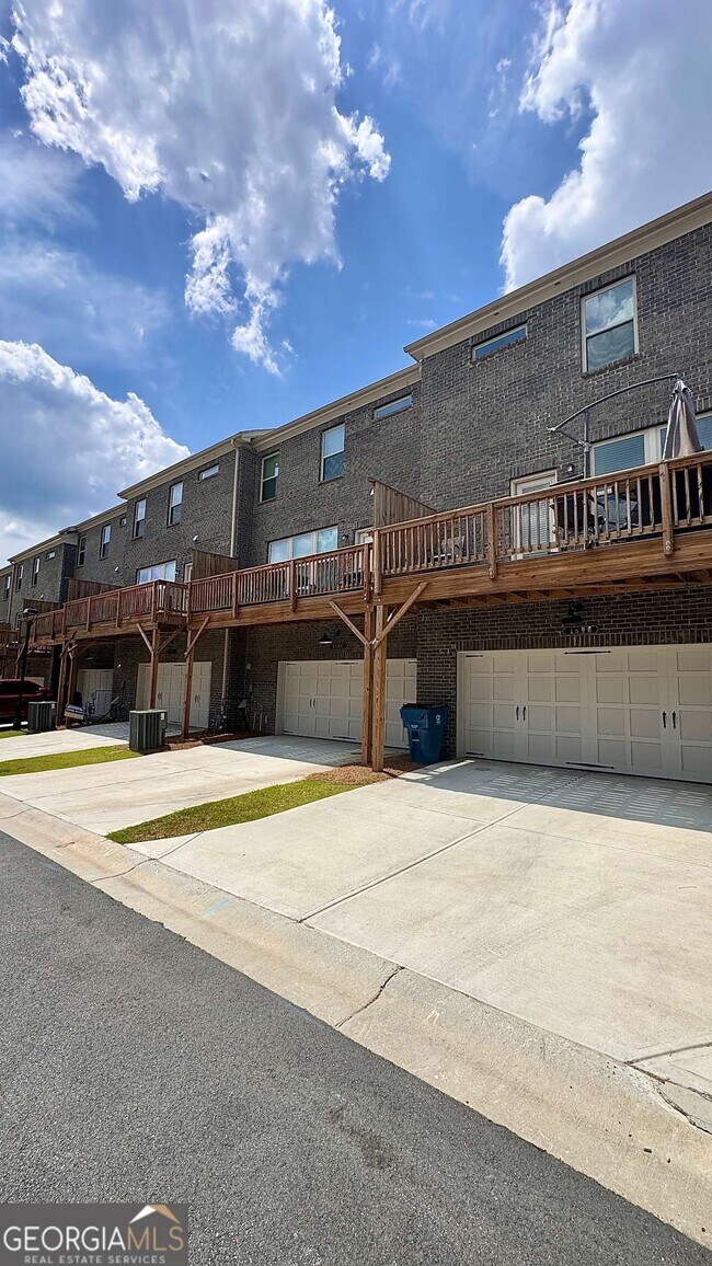 Building Photo - 4120 Pierson Trce
