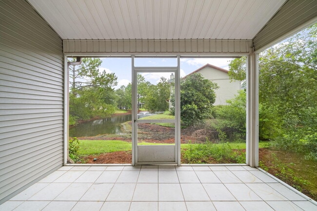Building Photo - 94 Cll Escada