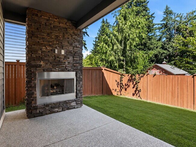 Building Photo - **Beautiful 4-Bedroom Home with A/C, Covered Outdoor Living & Designer Finishes in Bothell** Avai...