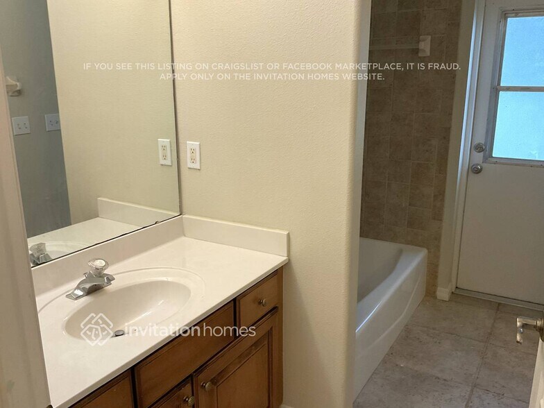 Building Photo - 4893 Abaco Dr