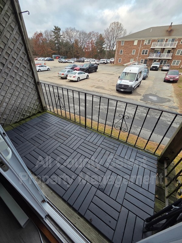 Building Photo - 14 Woodman Way