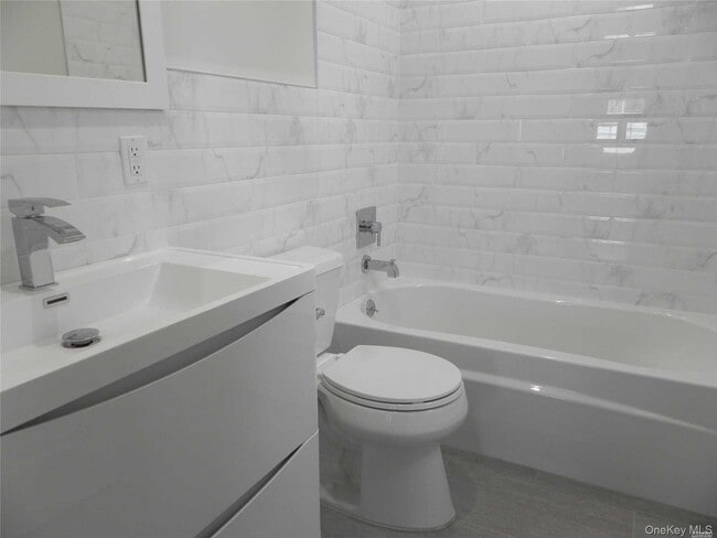 Building Photo - 3 Bryant Ave