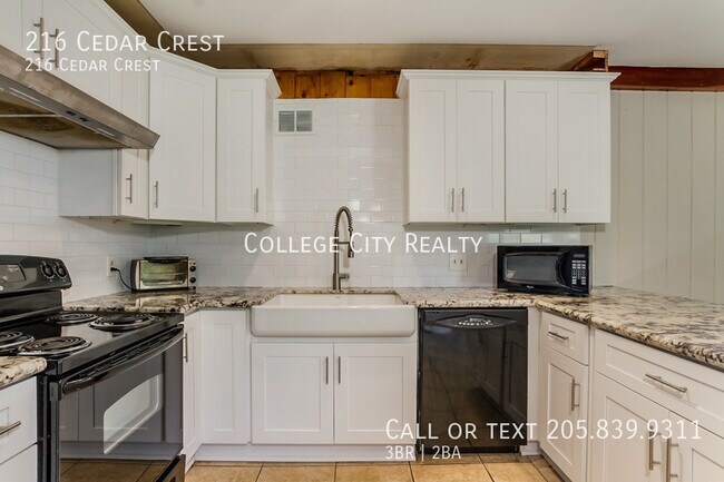 Building Photo - 216 Cedar Crest
