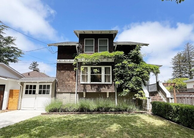 Building Photo - 1812 Sanchez Ave